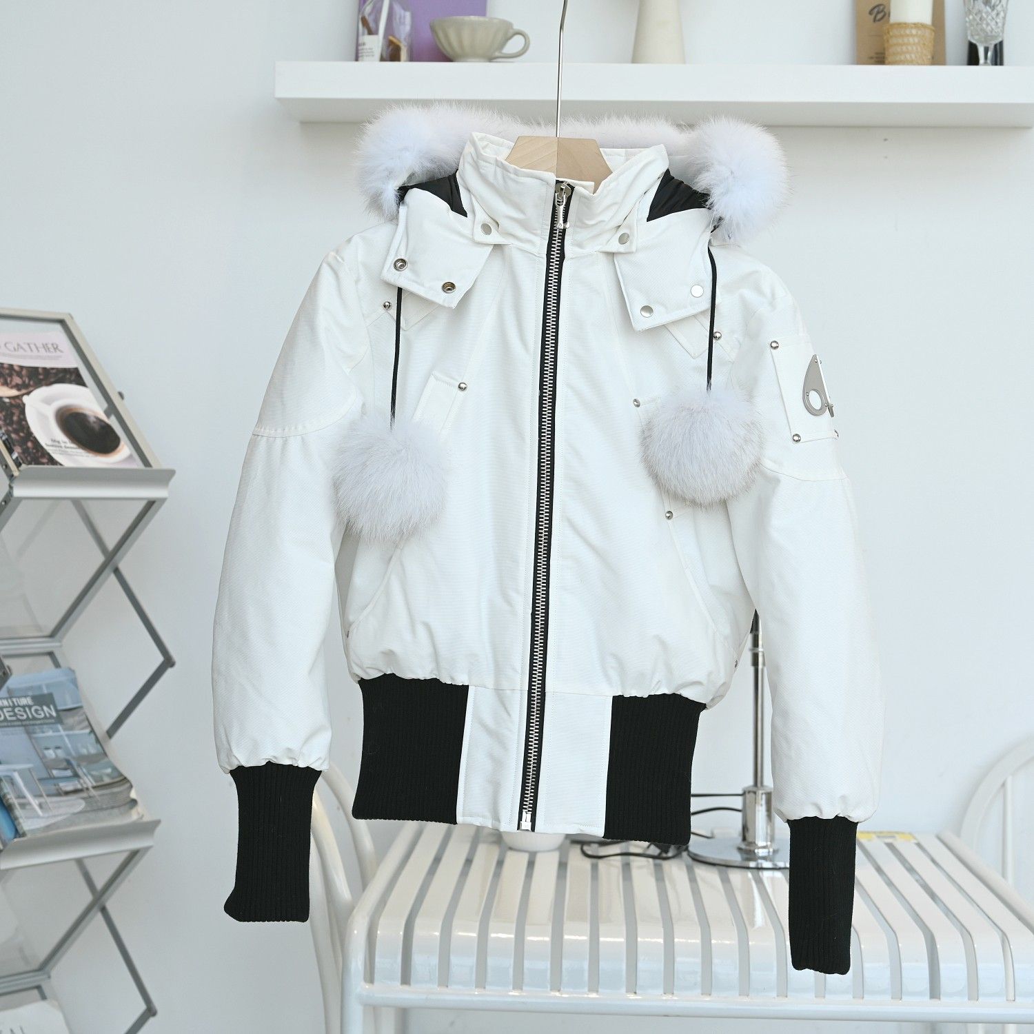 Moose Knuckles Short White Down Jacket - Women's Edition