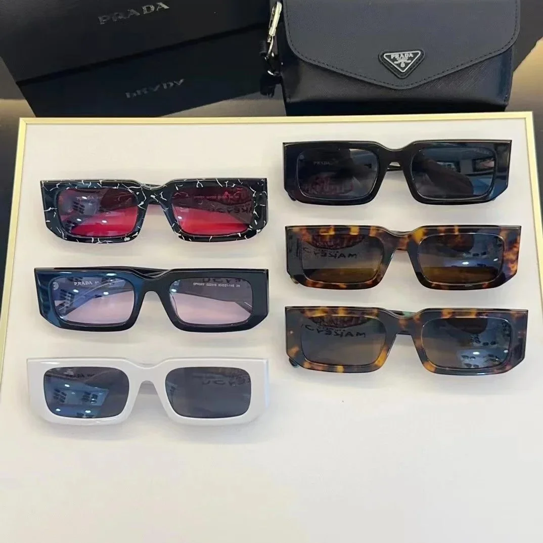 Prada Sunglasses Black, White, Tortoiseshell Mise